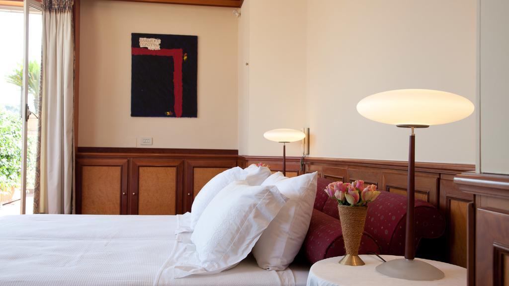 Rental In Rome - Fontana Di Trevi Penthouse Kültér fotó