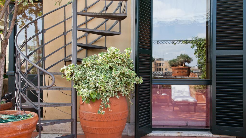 Rental In Rome - Fontana Di Trevi Penthouse Kültér fotó