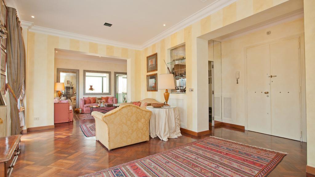 Rental In Rome - Fontana Di Trevi Penthouse Kültér fotó
